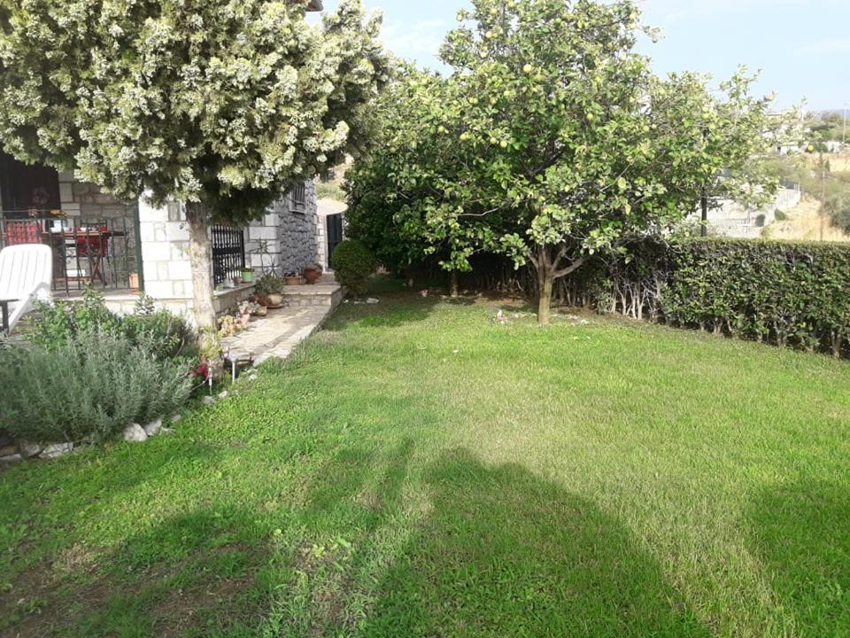 Kelly'S Villa In Stoupa Neokhorion  Esterno foto